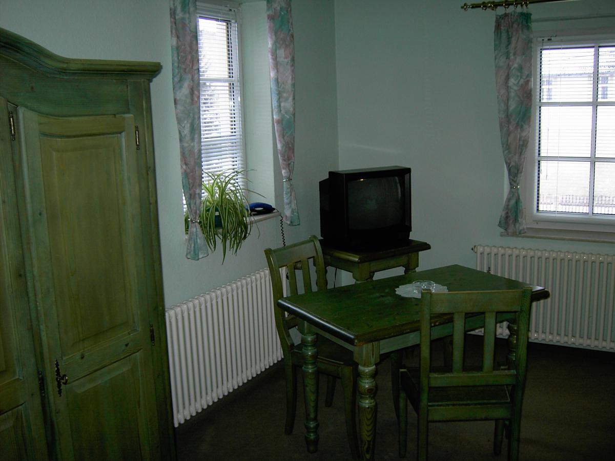 Landhotel Am Fuchsbach Berga  Экстерьер фото